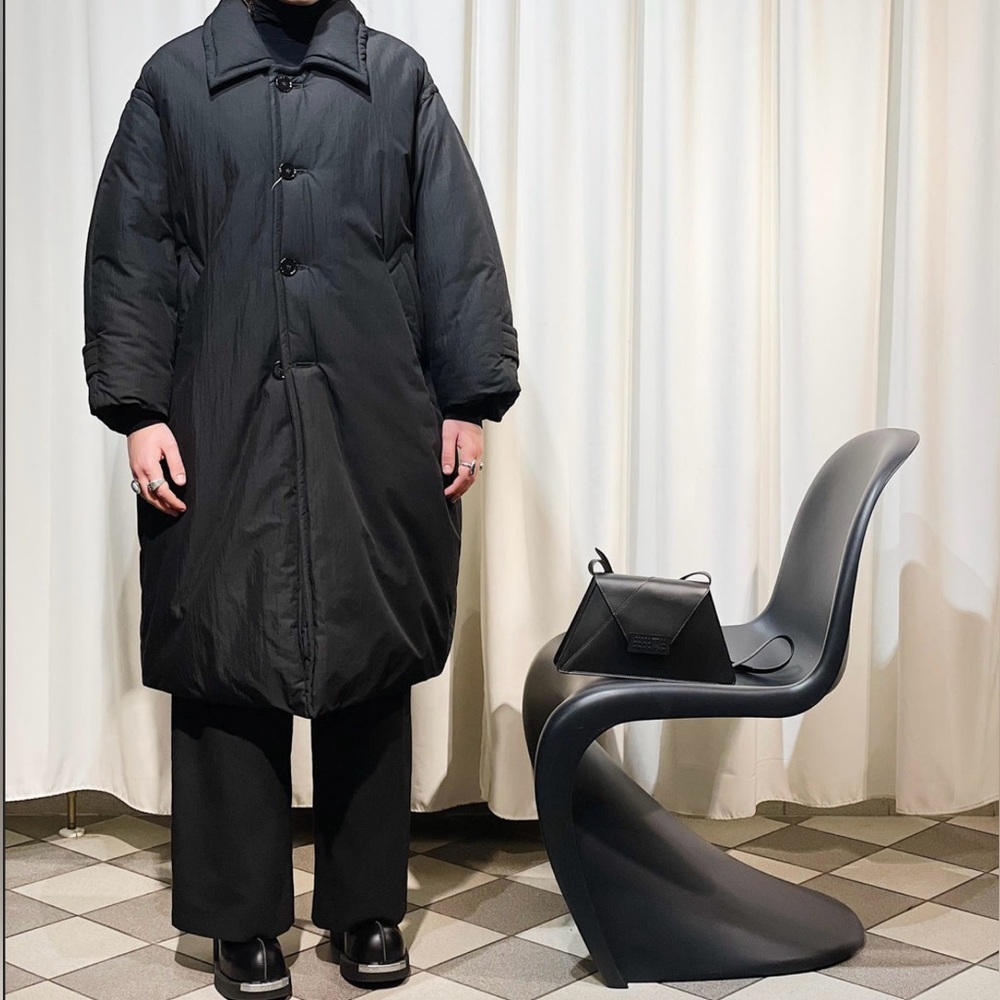 MM6 MAISON MARGIELA
OVERSIZE COAT
Size: 40, Color: BLACK